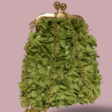 Carica l'immagine nel visualizzatore di Gallery, Lydia Verde nel Paese delle Meraviglie