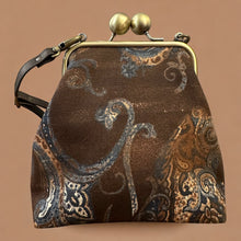 Carica l'immagine nel visualizzatore di Gallery, Elizabeth The Architect