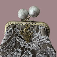 Load image into Gallery viewer, Il Mignon del Bianconiglio Pizzi di dolcezza
