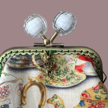 Load image into Gallery viewer, Il Mignon del Bianconiglio all’ora del The
