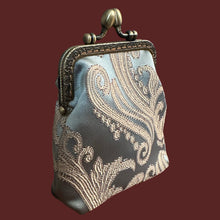 Load image into Gallery viewer, Mignon portamonete Barocco
