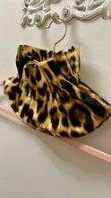 Carica l'immagine nel visualizzatore di Gallery, Bisou Animalier
