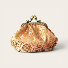Carica l'immagine nel visualizzatore di Gallery, Le Pouf Albicocca Orientale
