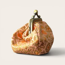 Carica l'immagine nel visualizzatore di Gallery, Le Pouf Albicocca Orientale
