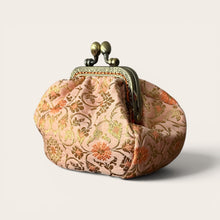 Carica l'immagine nel visualizzatore di Gallery, Le Pouf Albicocca Orientale
