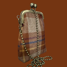 Load image into Gallery viewer, Lydia Edimburgo
