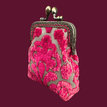 Load image into Gallery viewer, Mignon portamonete Rosa Barocco
