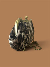 Carica l'immagine nel visualizzatore di Gallery, Amelí Mini Animalier Taupe
