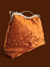 Carica l'immagine nel visualizzatore di Gallery, Babette October Pumpikin
